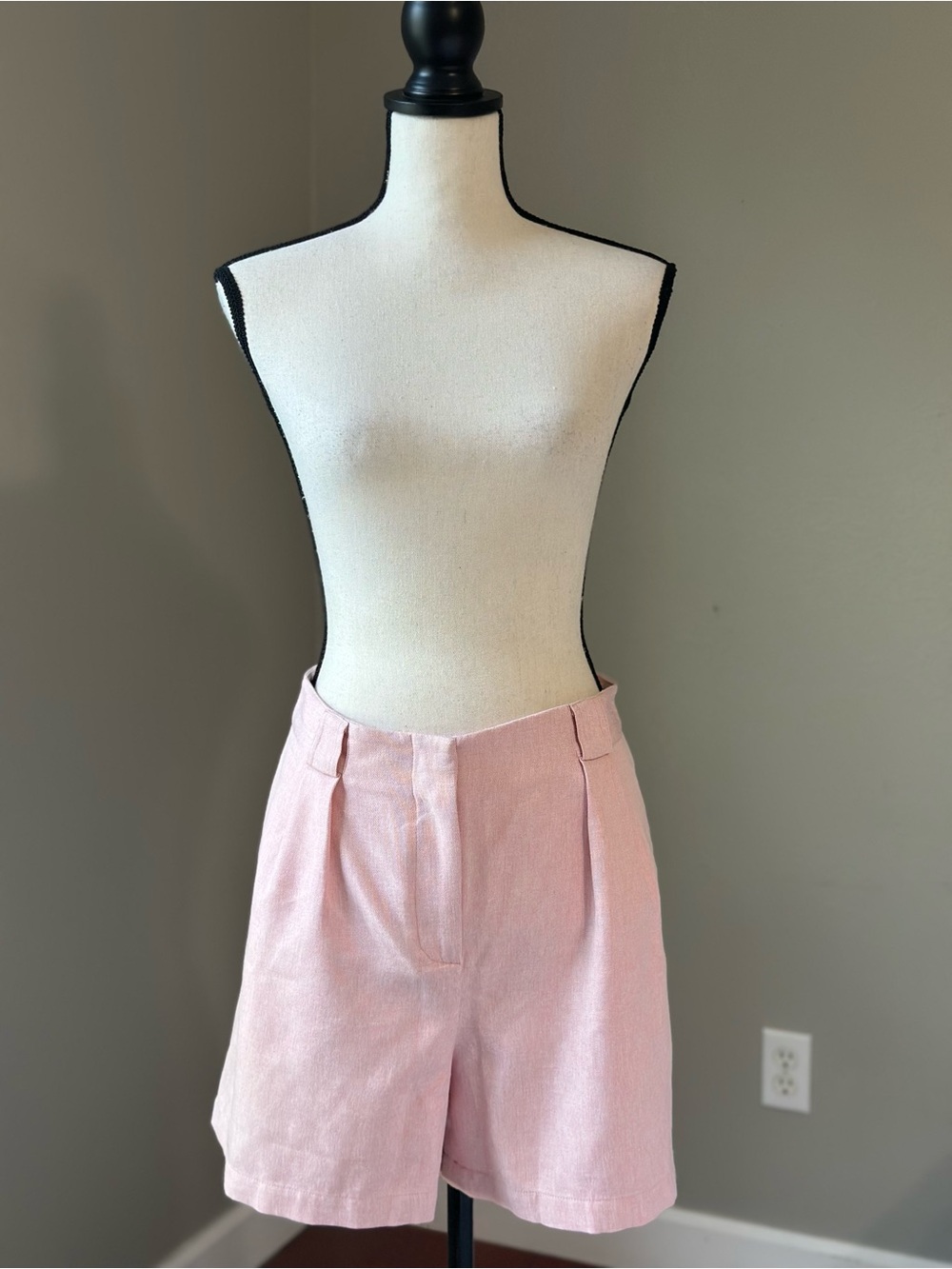 Tuckernuck Faded Pale Pink Linen-Blend Tailored Coastal Preppy Shorts